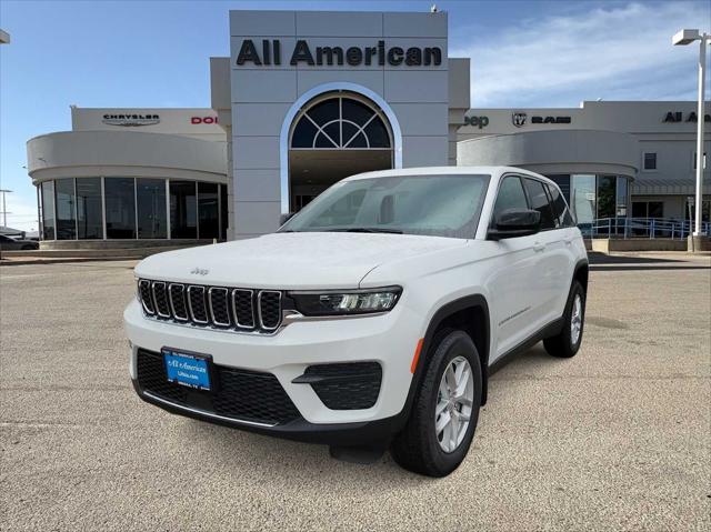 2025 Jeep Grand Cherokee GRAND CHEROKEE LAREDO X 4X4