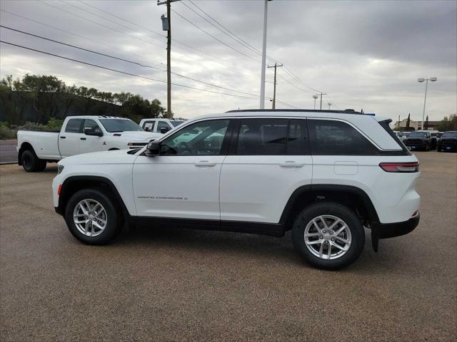 2025 Jeep Grand Cherokee GRAND CHEROKEE LAREDO X 4X4