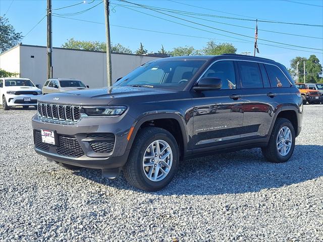 2025 Jeep Grand Cherokee GRAND CHEROKEE LAREDO X 4X4