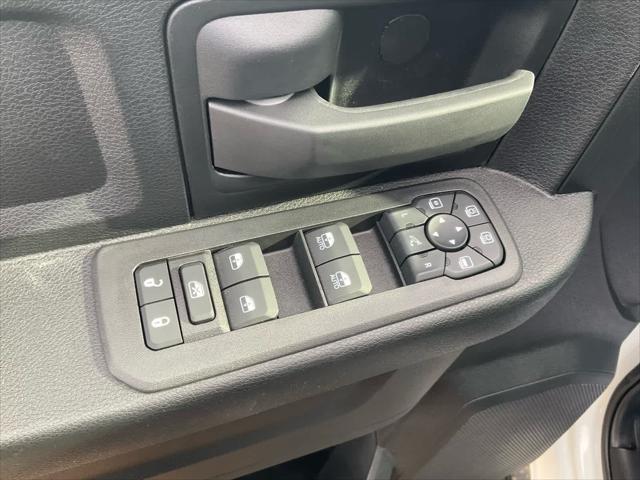 2026 Ram 3500 Tradesman Crew Cab 4x4 8' Box