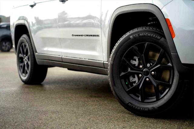 2025 Jeep Grand Cherokee GRAND CHEROKEE L ALTITUDE X 4X2