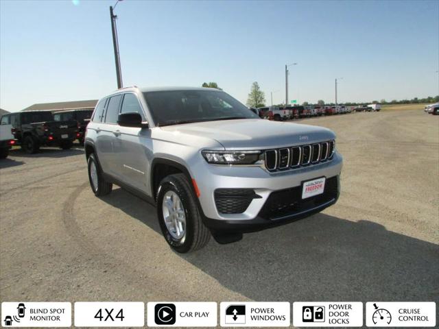 2025 Jeep Grand Cherokee GRAND CHEROKEE LAREDO 4X4