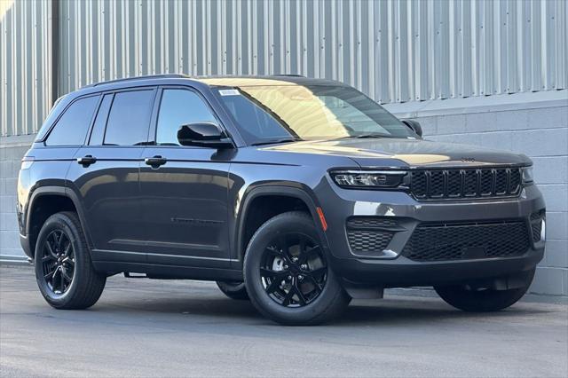 2025 Jeep Grand Cherokee GRAND CHEROKEE ALTITUDE 4X4