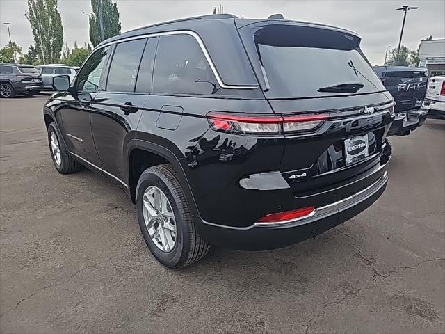 2025 Jeep Grand Cherokee GRAND CHEROKEE LAREDO X 4X4 2025 Jeep Grand Cherokee GRAND CHEROKEE LAREDO X 4X4