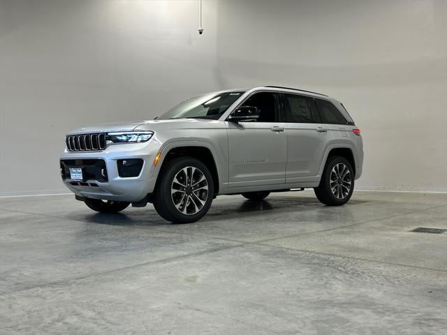 2025 Jeep Grand Cherokee GRAND CHEROKEE OVERLAND 4X4