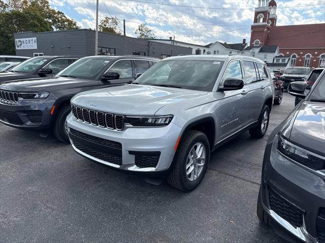 2025 Jeep Grand Cherokee GRAND CHEROKEE L LAREDO X 4X4
