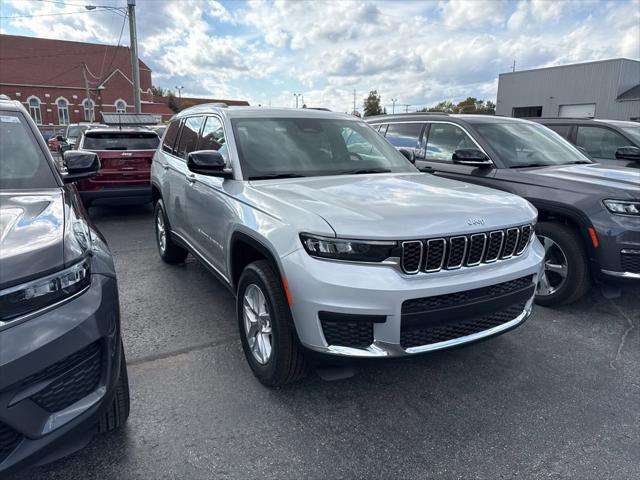 2025 Jeep Grand Cherokee GRAND CHEROKEE L LAREDO X 4X4