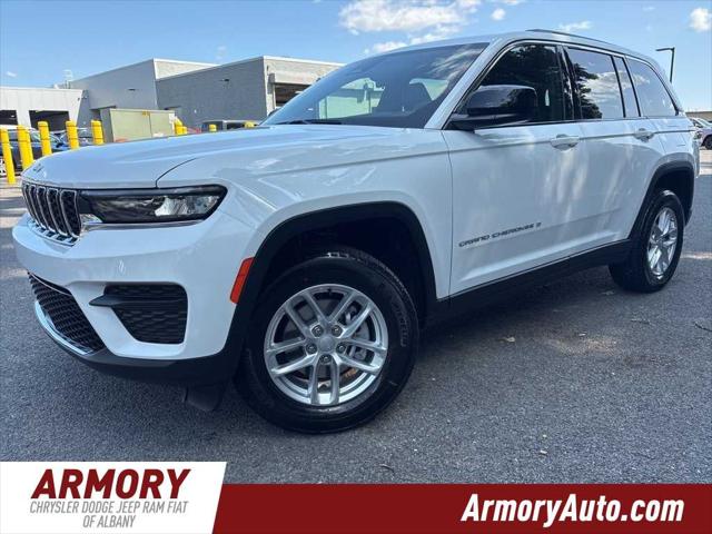 2025 Jeep Grand Cherokee GRAND CHEROKEE LAREDO X 4X4