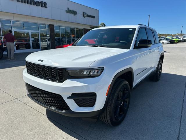 2025 Jeep Grand Cherokee Altitude X 4x4