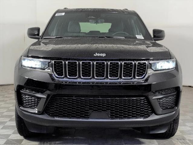 2025 Jeep Grand Cherokee GRAND CHEROKEE LAREDO X 4X2