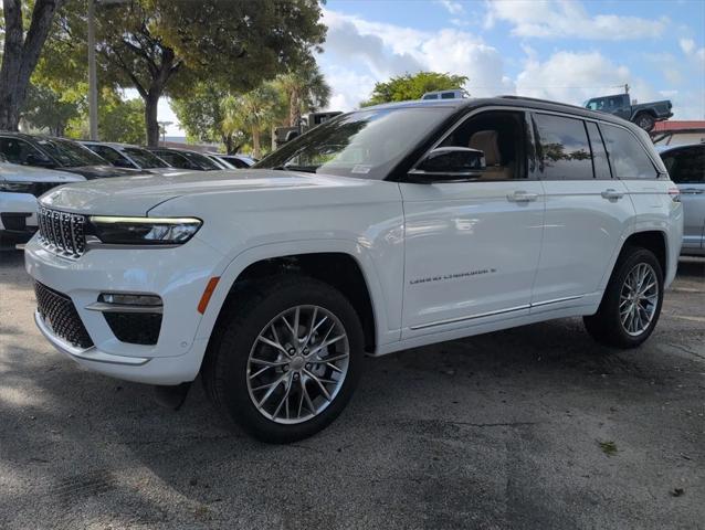 2025 Jeep Grand Cherokee GRAND CHEROKEE SUMMIT 4X4