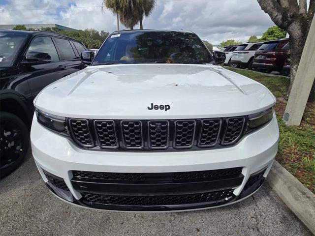 2025 Jeep Grand Cherokee GRAND CHEROKEE SUMMIT 4X4 2025 Jeep Grand Cherokee GRAND CHEROKEE SUMMIT 4X4