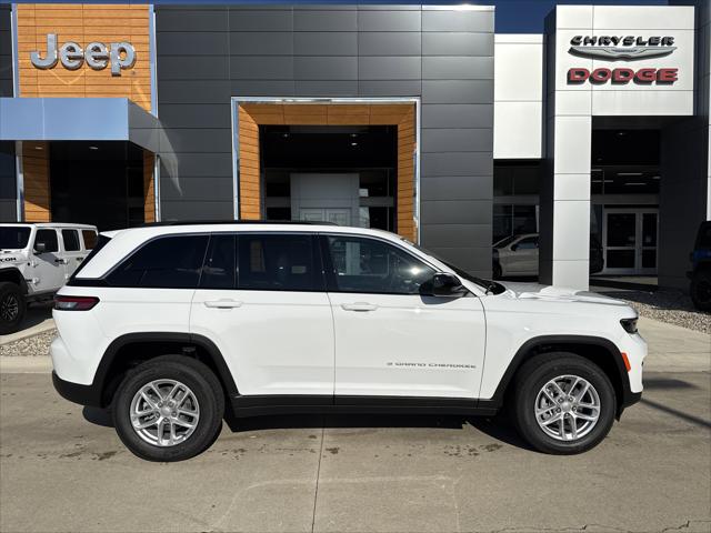 2025 Jeep Grand Cherokee GRAND CHEROKEE LAREDO X 4X4 2025 Jeep Grand Cherokee GRAND CHEROKEE LAREDO X 4X4