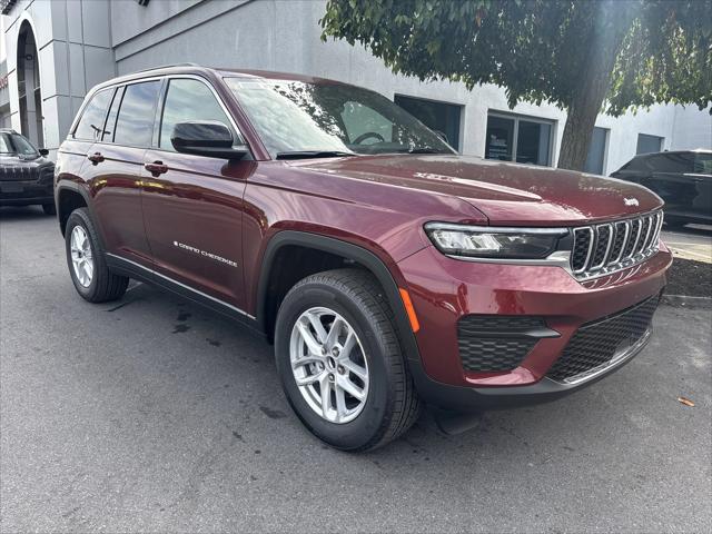 2025 Jeep Grand Cherokee GRAND CHEROKEE LAREDO X 4X4