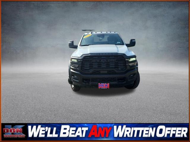 2026 RAM Ram 5500 Chassis Cab RAM 5500 TRADESMAN CHASSIS CREW CAB 4X4 84 CA