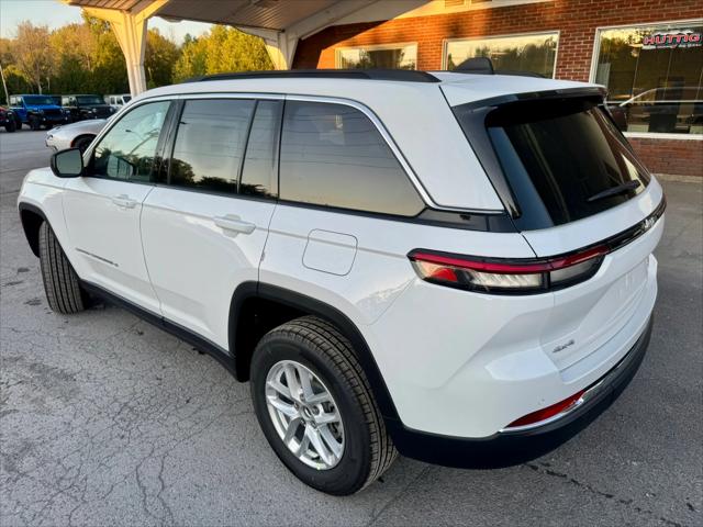 2025 Jeep Grand Cherokee GRAND CHEROKEE LAREDO X 4X4