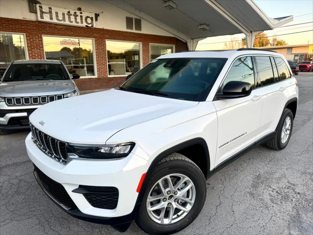 2025 Jeep Grand Cherokee GRAND CHEROKEE LAREDO X 4X4