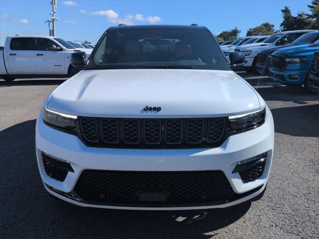 2025 Jeep Grand Cherokee GRAND CHEROKEE SUMMIT 4X4