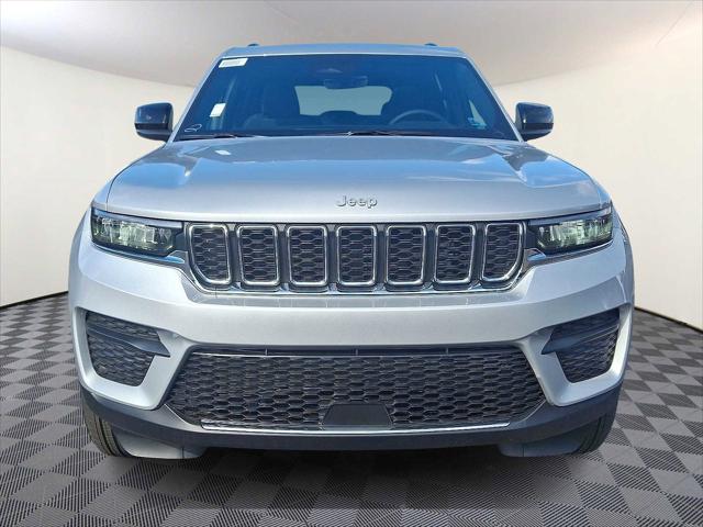 2025 Jeep Grand Cherokee GRAND CHEROKEE LAREDO X 4X4 2025 Jeep Grand Cherokee GRAND CHEROKEE LAREDO X 4X4