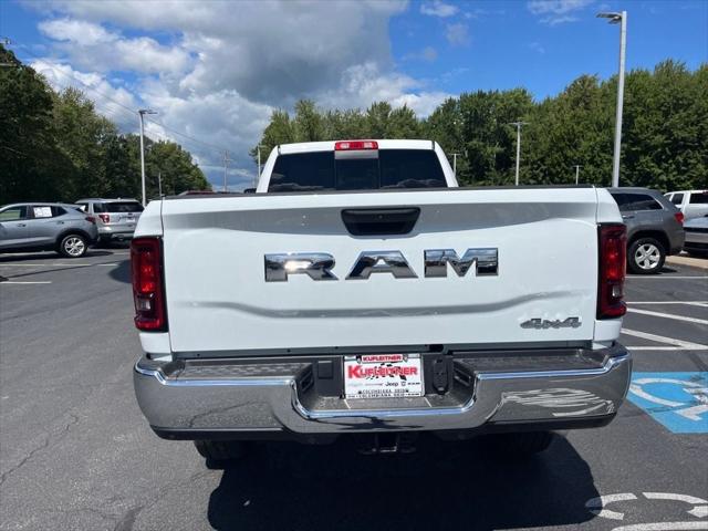 2026 RAM Ram 2500 RAM 2500 TRADESMAN CREW CAB 4X4 8 BOX 2026 RAM Ram 2500 RAM 2500 TRADESMAN CREW CAB 4X4 8 BOX