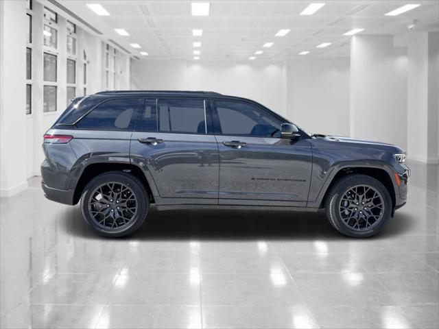 2025 Jeep Grand Cherokee GRAND CHEROKEE SUMMIT 4X4