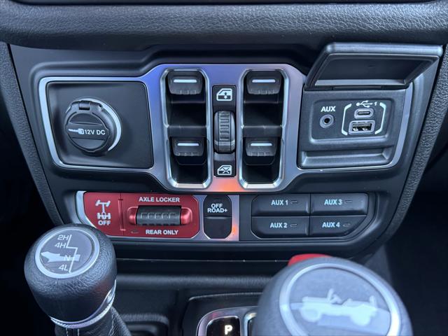 2025 Jeep Wrangler 4-Door Willys 4x4
