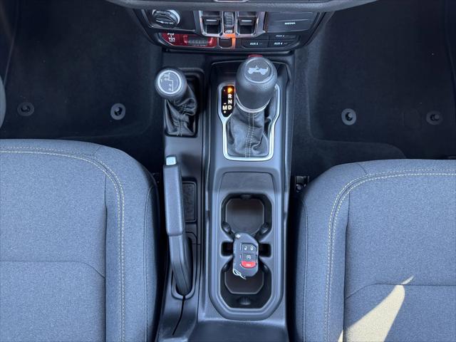 2025 Jeep Wrangler 4-Door Willys 4x4