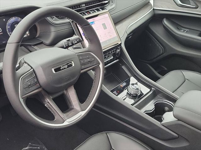 2025 Jeep Grand Cherokee GRAND CHEROKEE LIMITED 4X4 2025 Jeep Grand Cherokee GRAND CHEROKEE LIMITED 4X4