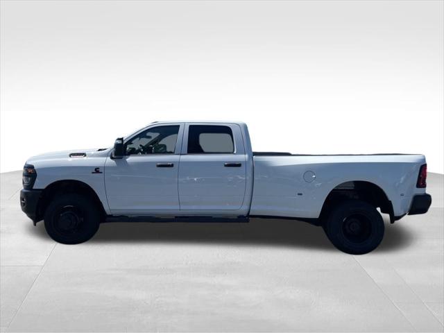 2026 RAM Ram 3500 RAM 3500 TRADESMAN CREW CAB 4X4 8 BOX