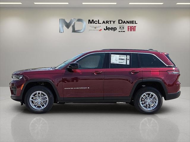 2025 Jeep Grand Cherokee GRAND CHEROKEE LAREDO X 4X4
