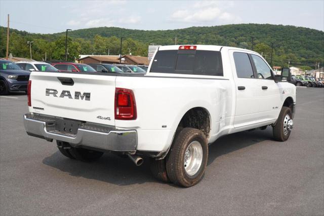 2026 RAM Ram 3500 RAM 3500 BIG HORN CREW CAB 4X4 8 BOX