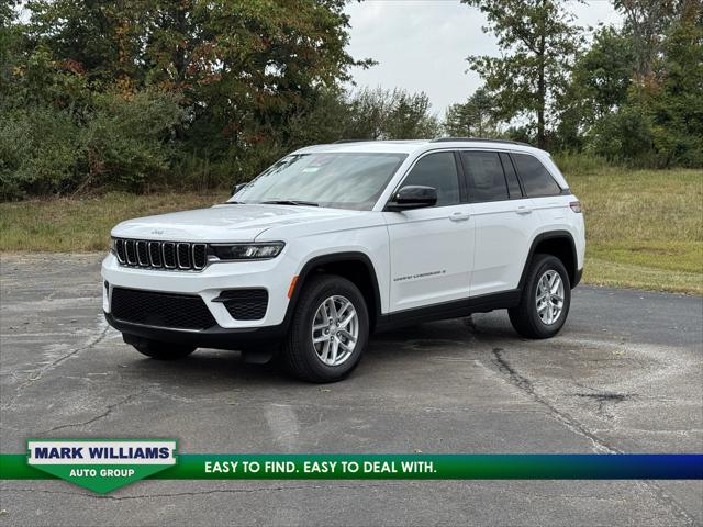 2025 Jeep Grand Cherokee GRAND CHEROKEE LAREDO X 4X4