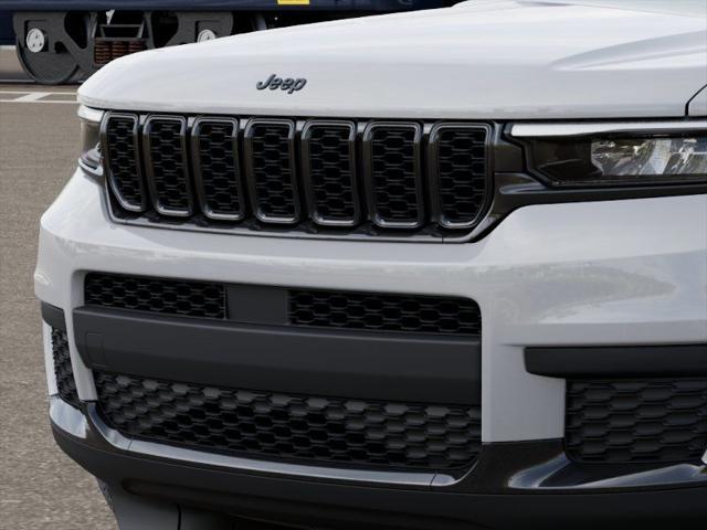 2025 Jeep Grand Cherokee Unknown