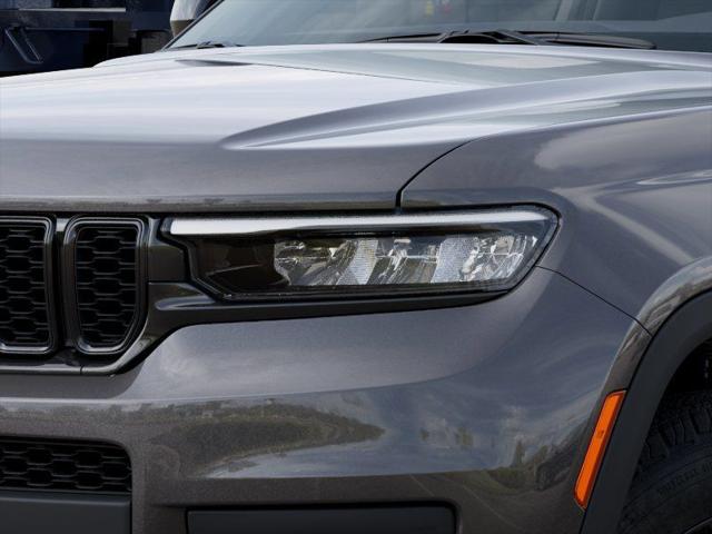 2025 Jeep Grand Cherokee Unknown