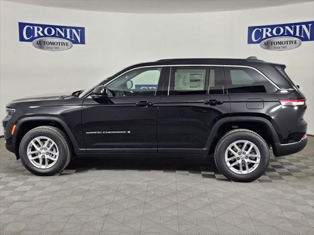 2025 Jeep Grand Cherokee GRAND CHEROKEE LAREDO X 4X4