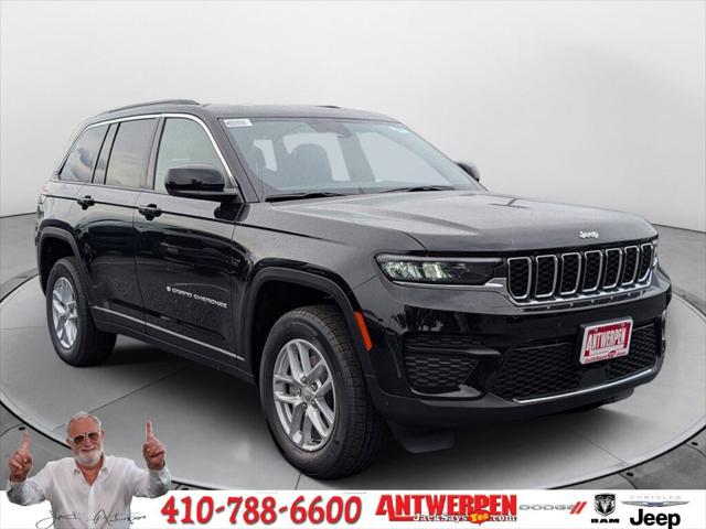 2025 Jeep Grand Cherokee GRAND CHEROKEE LAREDO X 4X4