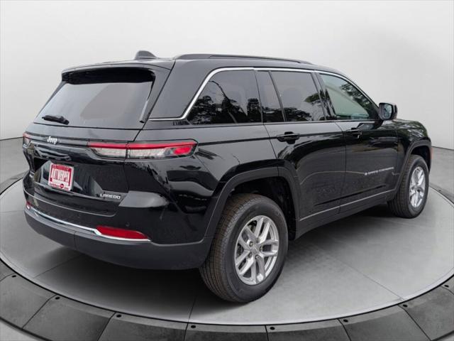 2025 Jeep Grand Cherokee GRAND CHEROKEE LAREDO X 4X4