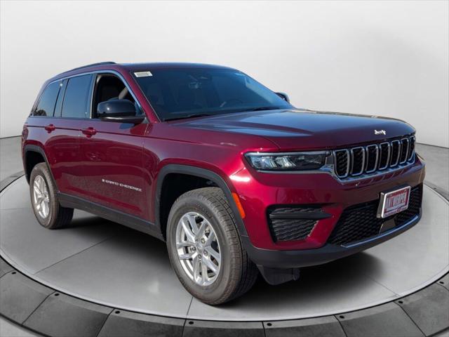 2025 Jeep Grand Cherokee GRAND CHEROKEE LAREDO X 4X4