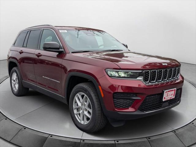 2025 Jeep Grand Cherokee GRAND CHEROKEE LAREDO X 4X4