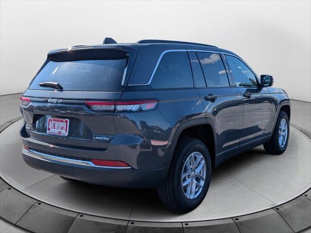 2025 Jeep Grand Cherokee GRAND CHEROKEE LAREDO X 4X4