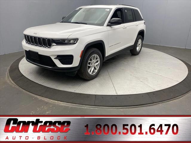 2025 Jeep Grand Cherokee GRAND CHEROKEE LAREDO X 4X4