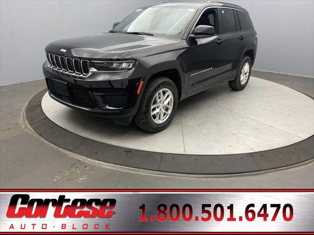 2025 Jeep Grand Cherokee GRAND CHEROKEE LAREDO X 4X4