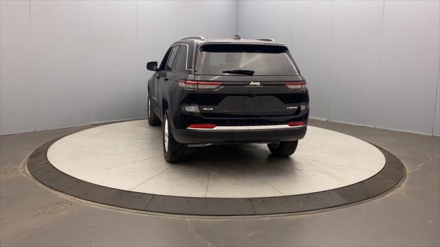 2025 Jeep Grand Cherokee GRAND CHEROKEE LAREDO X 4X4