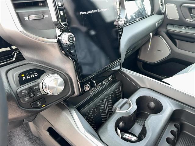 2026 Ram 1500 Laramie Crew Cab 4x4 5'7" Box