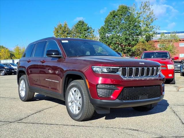 2025 Jeep Grand Cherokee GRAND CHEROKEE LAREDO X 4X4