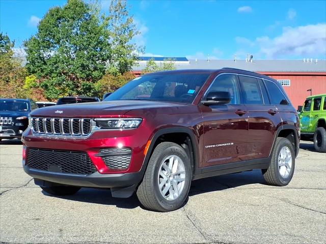 2025 Jeep Grand Cherokee GRAND CHEROKEE LAREDO X 4X4