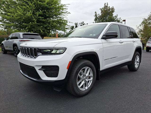 2025 Jeep Grand Cherokee GRAND CHEROKEE LAREDO X 4X4 2025 Jeep Grand Cherokee GRAND CHEROKEE LAREDO X 4X4