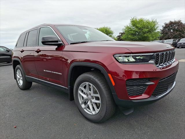 2025 Jeep Grand Cherokee GRAND CHEROKEE LAREDO X 4X4