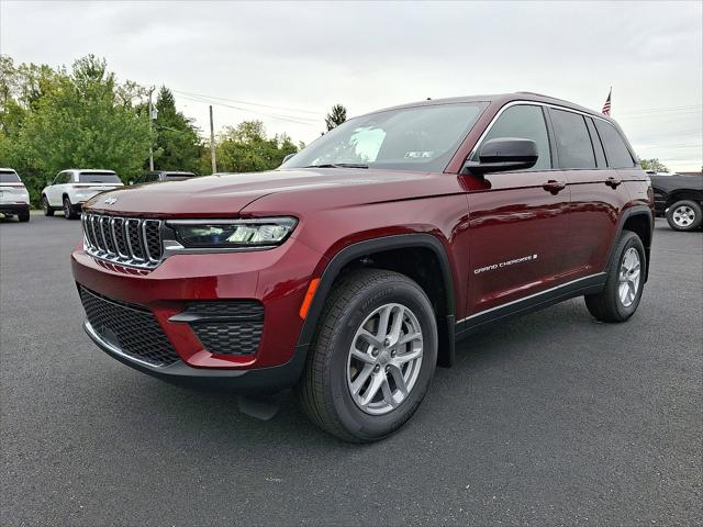 2025 Jeep Grand Cherokee GRAND CHEROKEE LAREDO X 4X4