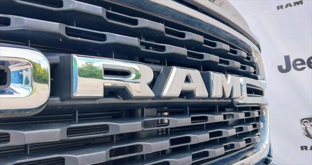 2022 RAM 1500 Big Horn Crew Cab 4x4 57 Box